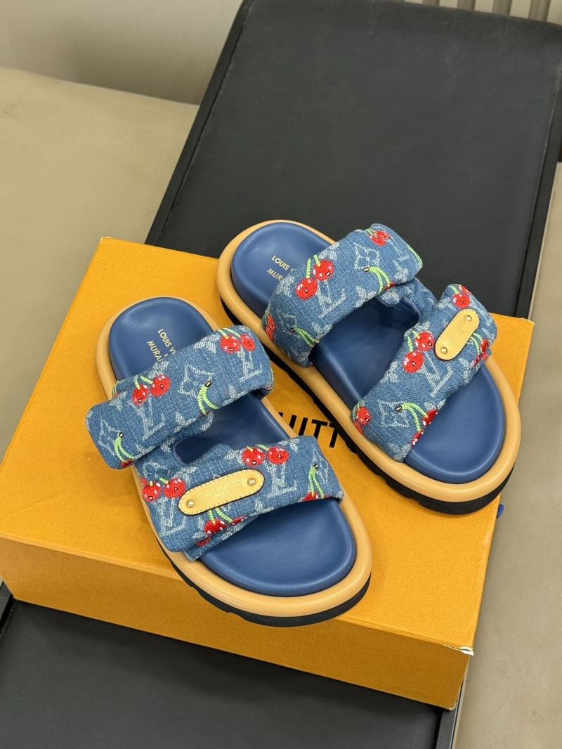 l0vis Vvtt0n slippers